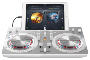 Pioneer.ddj_wego3_white_2_l