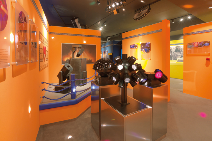 moms_clay_paky.orange room.the first moving heads