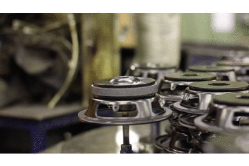 eminence_speakers_gif