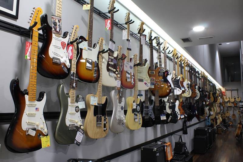Guitarras eléctricas y amplificadores