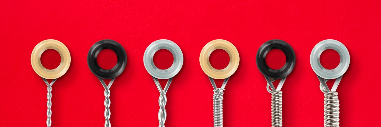 StringsAd CloseupBallEnd Alt