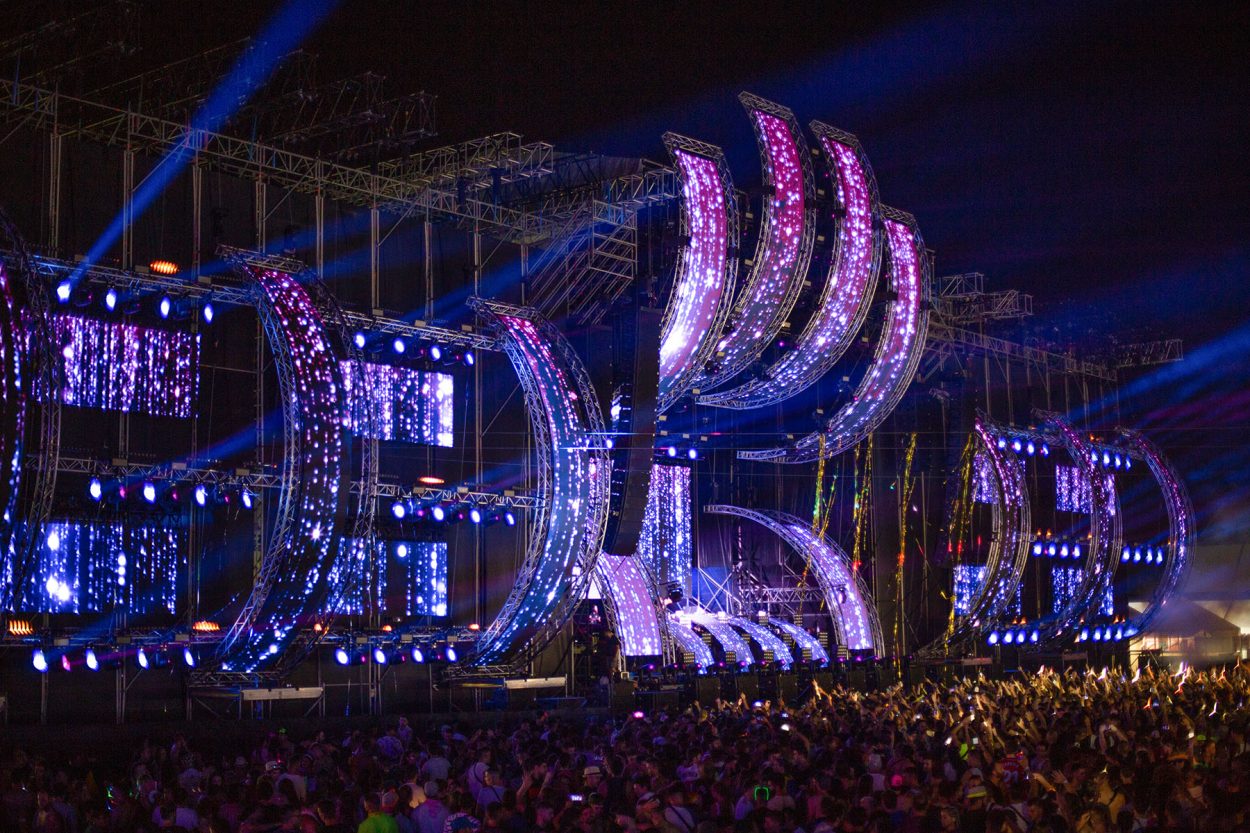 Robe Dreambeach Festival MG e