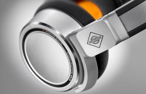 x desktop Neumann NDH detail